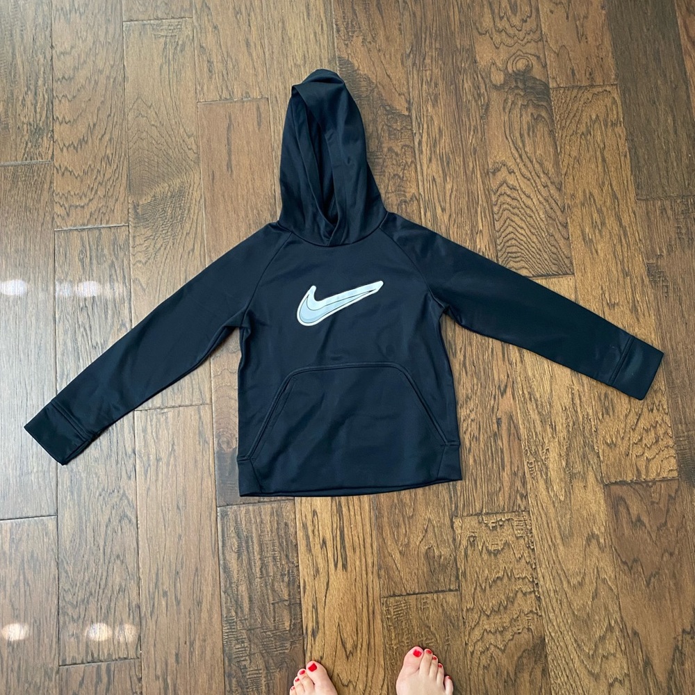 Nike Therma-FIT Big Kids Graphic Hoodie Pullover